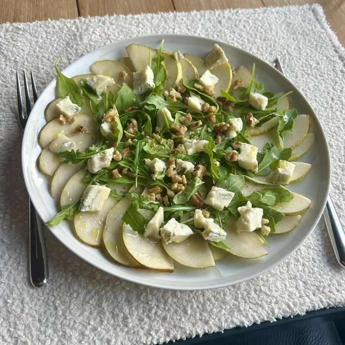 Carpaccio van peer en gorgonzola