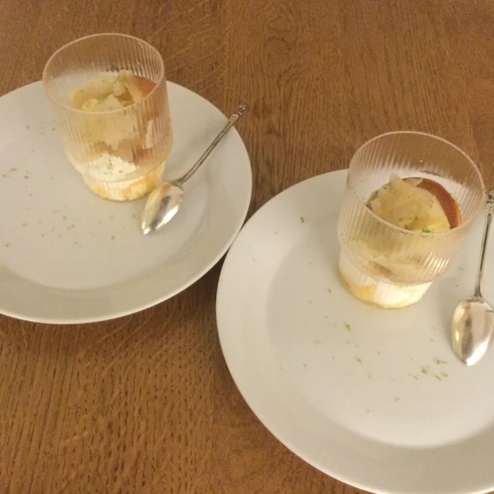 Griekse yoghurt met peer