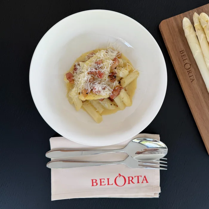 Asperges carbonara