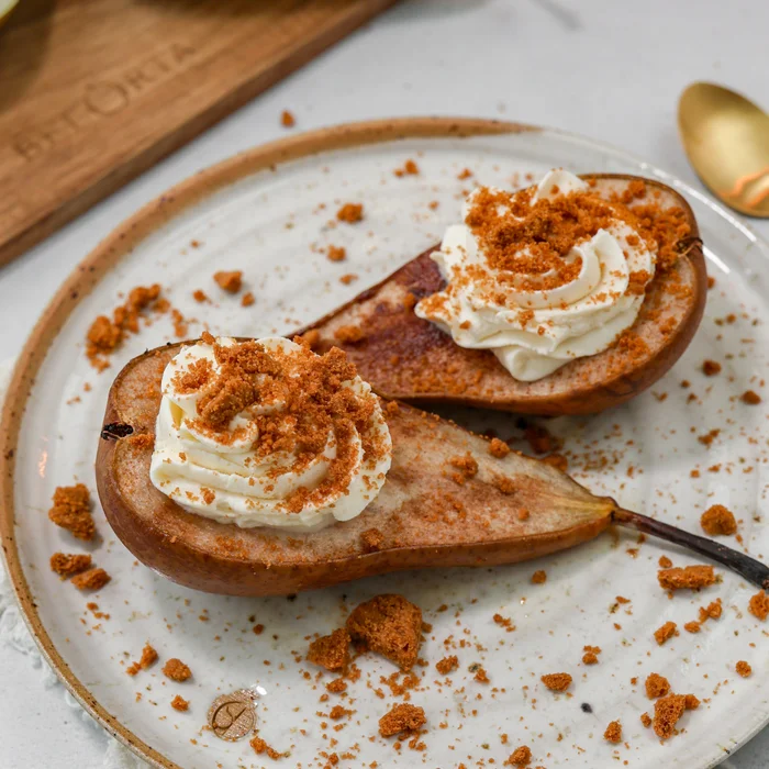 Geroosterde peer met mascarpone