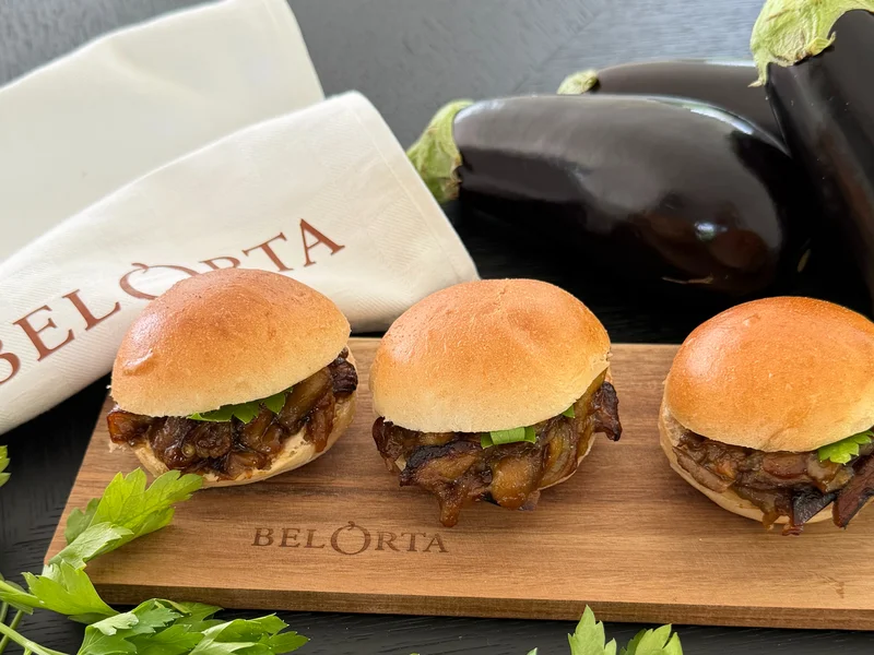 Aubergine buns