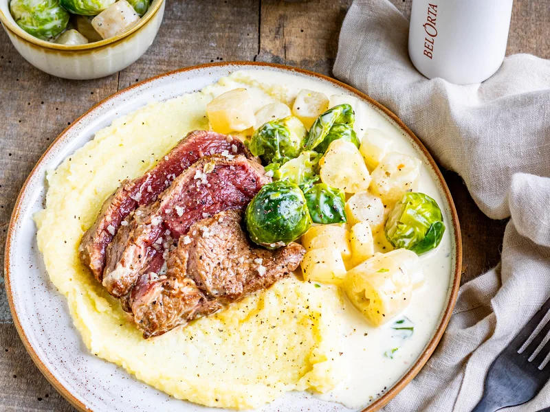 Hertenfilet met gratin van savooi