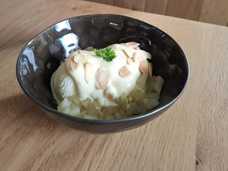 Geflambeerde peer
