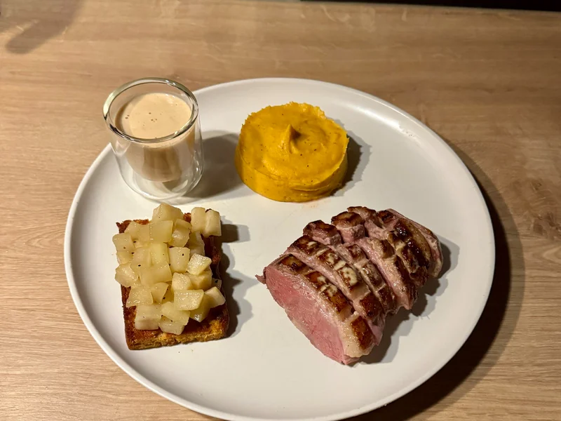 Peer met peperkoek en eend