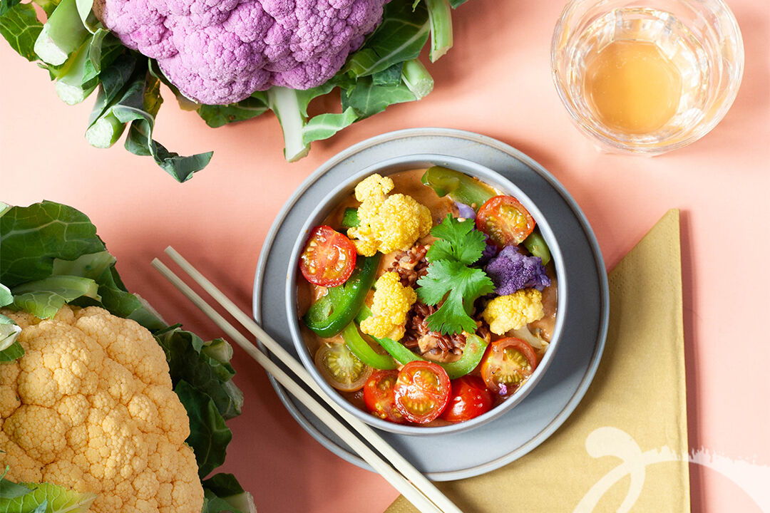 Curry au chou-fleur coloré